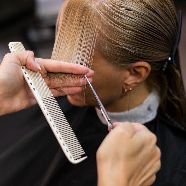 Hair cut Best-rated women’s hair salon in Cloverdale Surrey